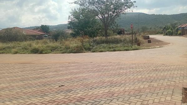 830 m² Land
