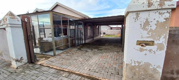 2 Bedroom House