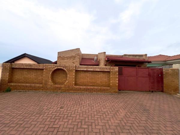 4 Bedroom House