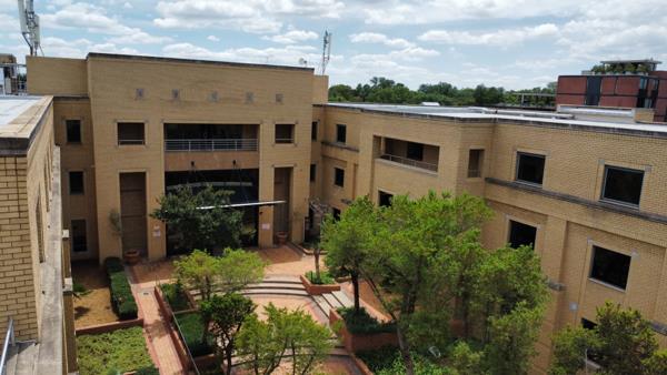 1 009 m² Commercial space