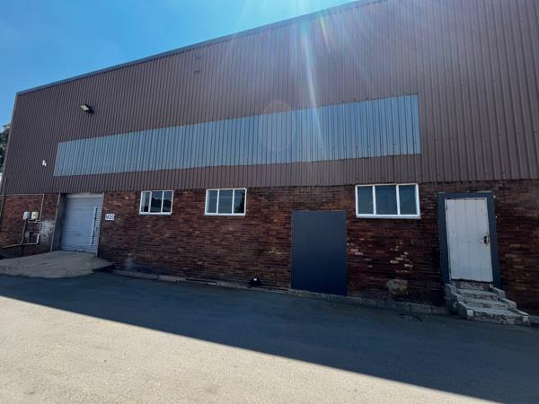 371 m² Industrial space