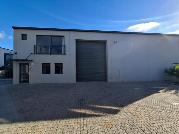 359 m² Industrial space