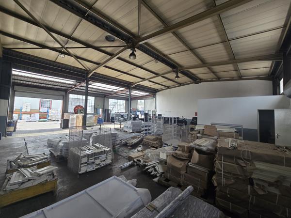 360 m² Industrial space