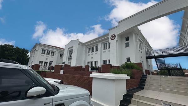 385 m² Office Space