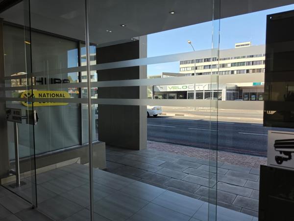 255 m² Commercial space