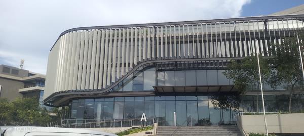 1 530 m² Commercial space