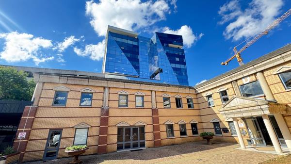 230 m² Office Space