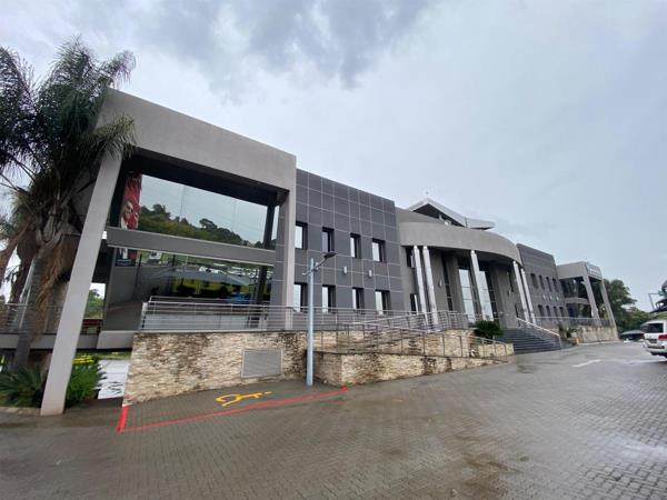607 m² Office Space