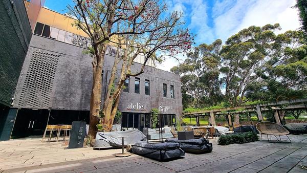 400 m² Office Space