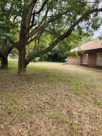 8 565 m² Land