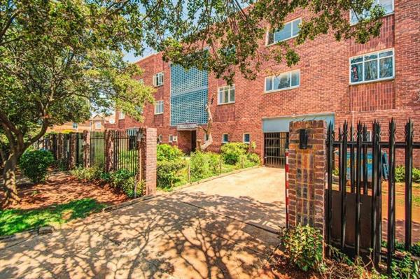 1.5 Bedroom Apartment