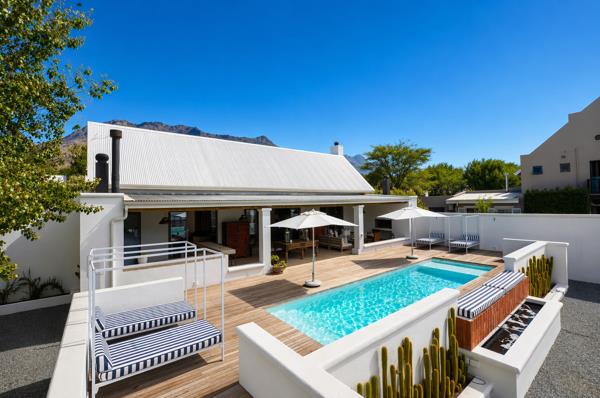 5 Bedroom House