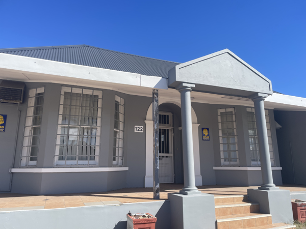 272 m² Commercial space