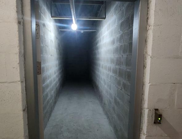 9 m² Commercial space