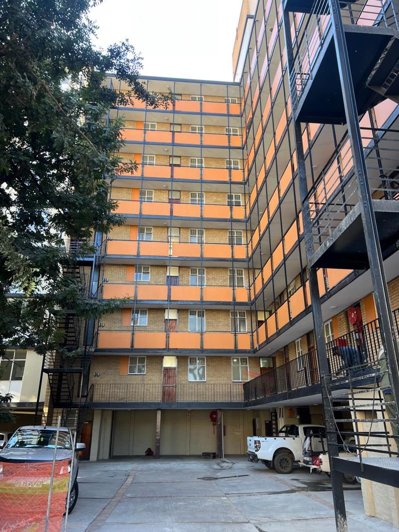 1.5 Bedroom Apartment in Sunnyside