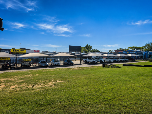 1 526 m² Retail Space