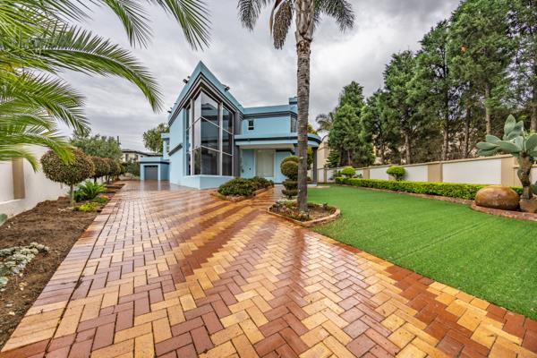 6 Bedroom House
