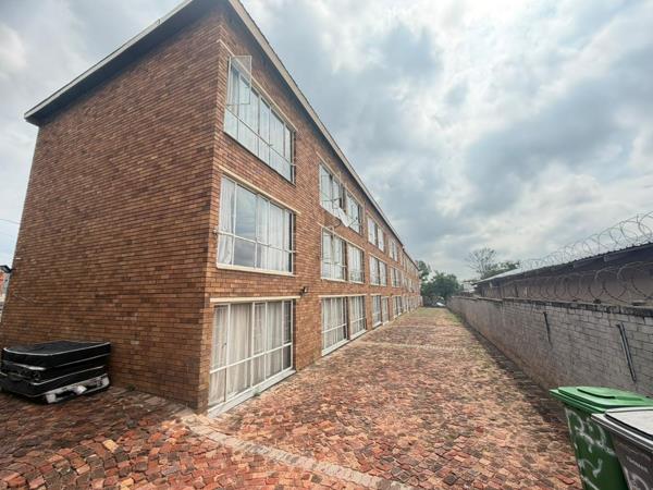 1 500 m² Commercial space
