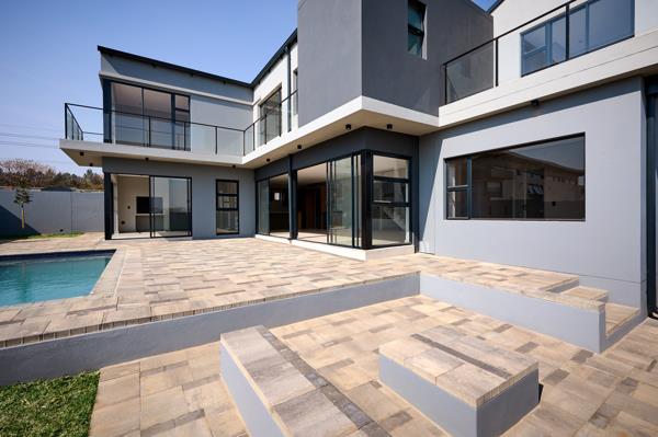 5 Bedroom House