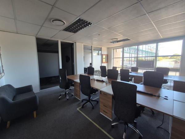 99.3 m² Commercial space