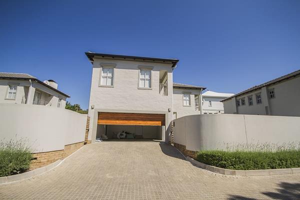 4 Bedroom Apartment