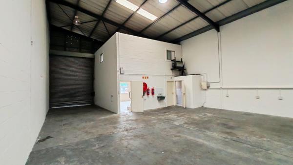 470 m² Industrial space