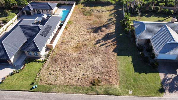 987 m² Land
