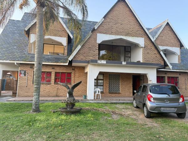 5 Bedroom House