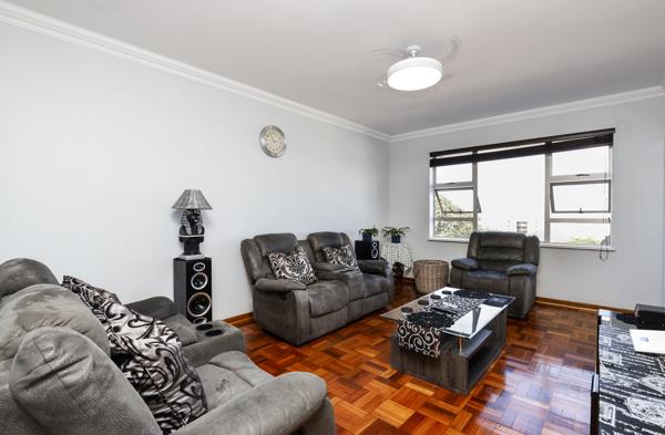 3.5 Bedroom Apartment