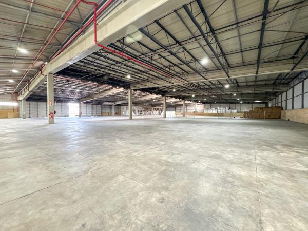 7 694 m² Industrial space