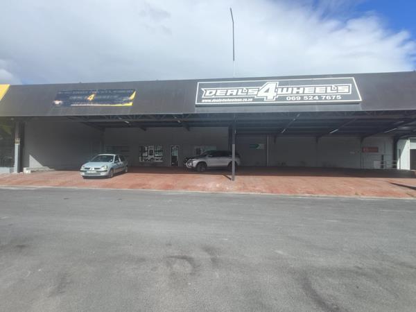 350 m² Retail Space