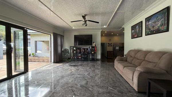 7 Bedroom House