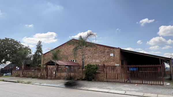 1 350 m² Industrial space