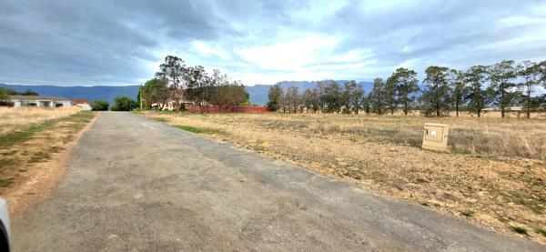 762 m² Land