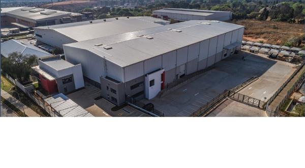 3 280 m² Industrial space
