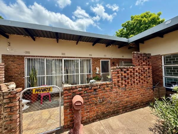 2 Bedroom House