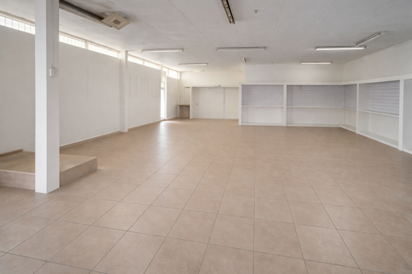 81 m² Commercial space