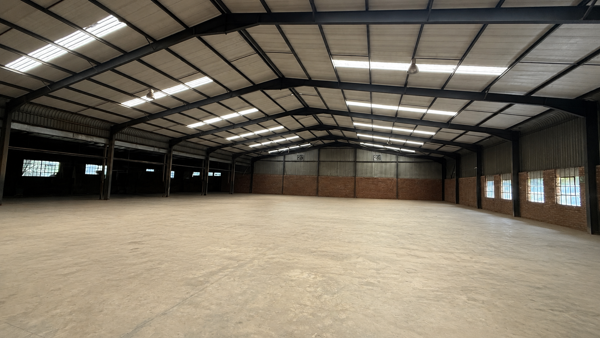 1 400 m² Industrial space