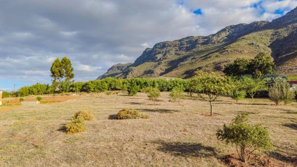 3 380 m² Land