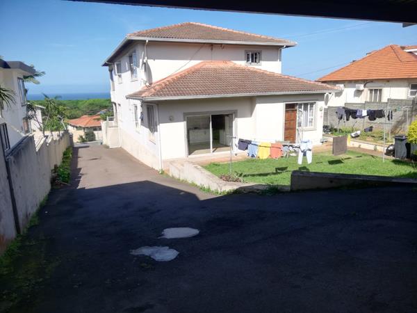6 Bedroom House