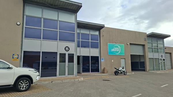 794 m² Commercial space