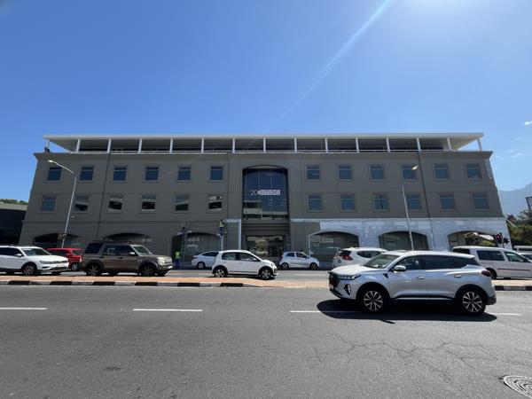 472 m² Commercial space