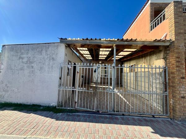 2 Bedroom House