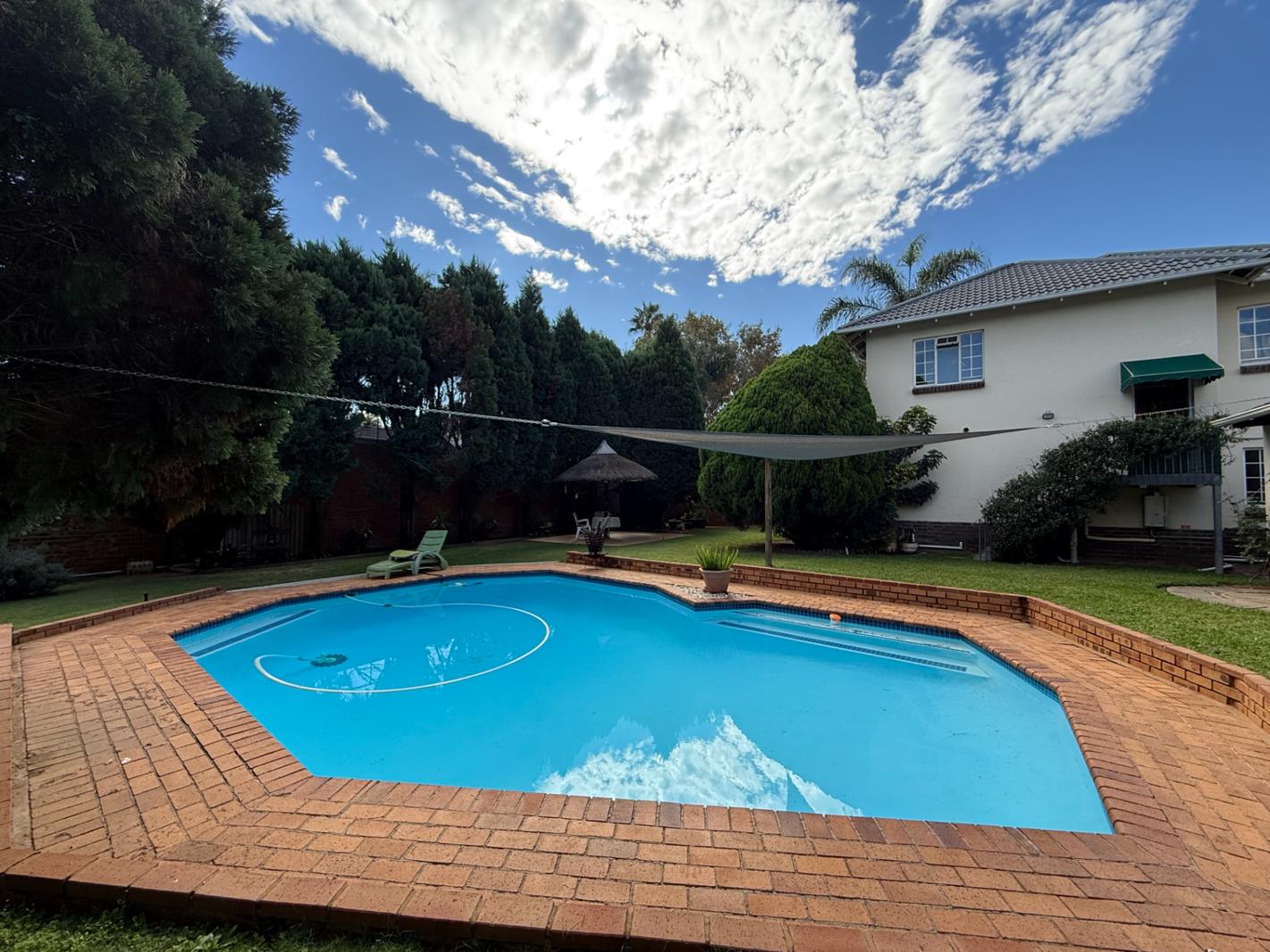 6 Bedroom House in Queenswood