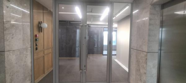552 m² Commercial space