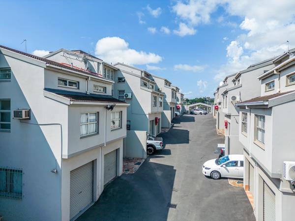 6 Bedroom Apartment
