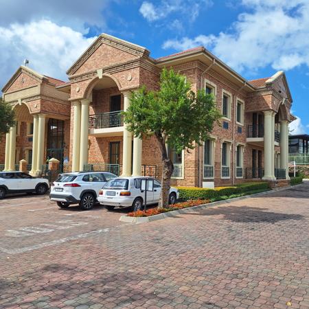 280 m² Commercial space