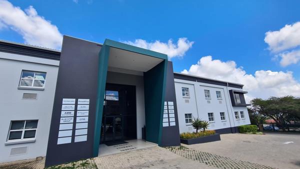 275 m² Office Space