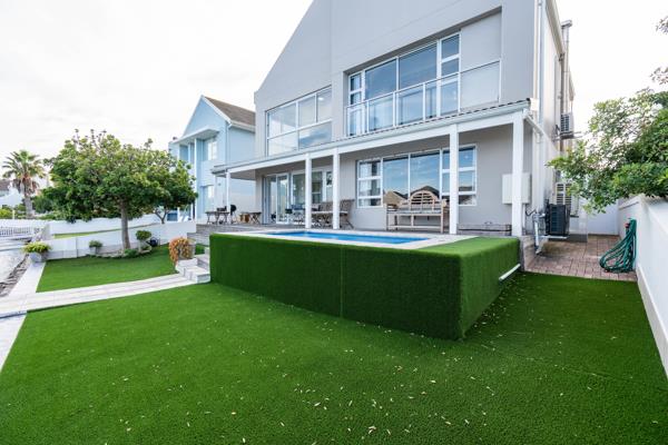 6 Bedroom House
