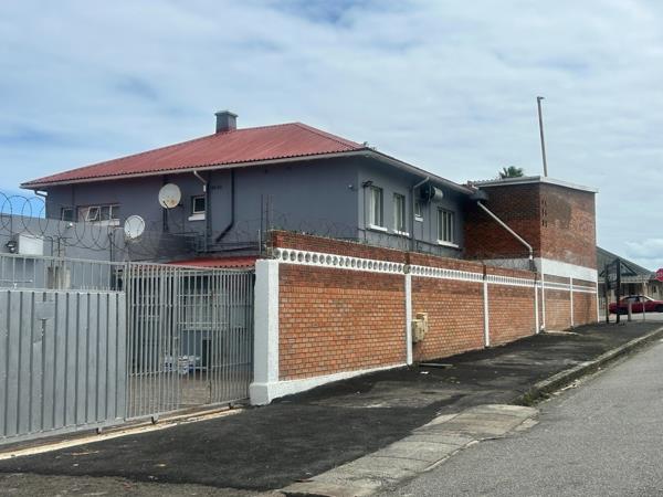 17 Bedroom House